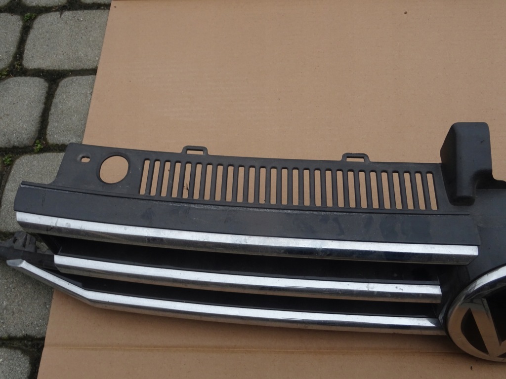 фото №7, Vw touran 5ta решётка радиатора pod радар logo оригинал