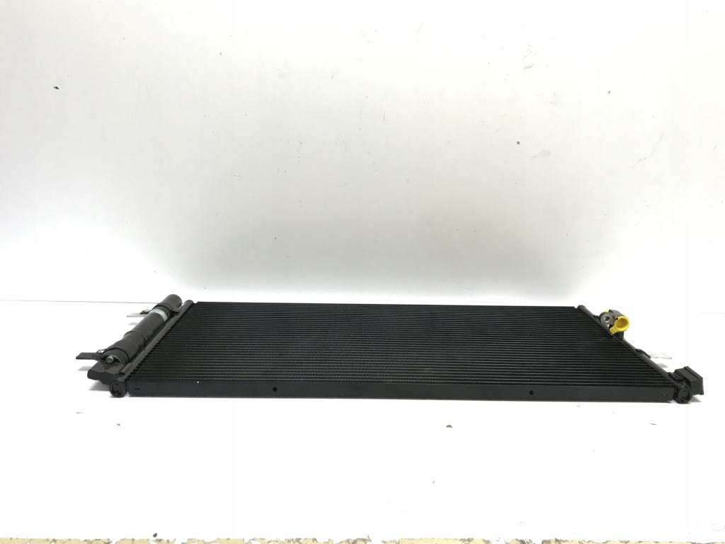 Радиатор кондиционера audi a4 a5 8t0260403g 8t0260401 Киев