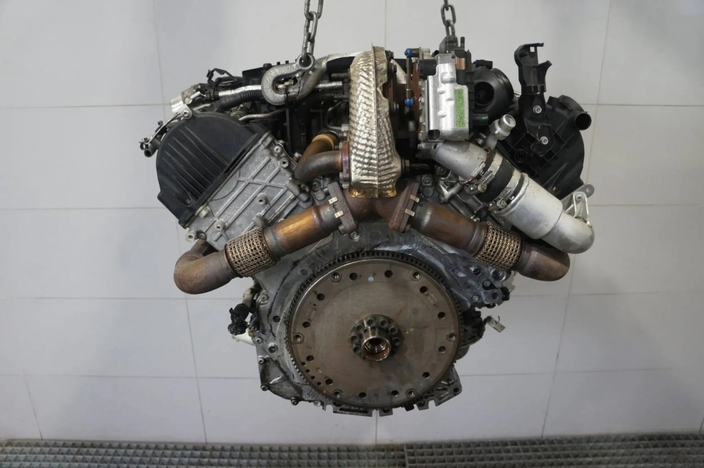 Двигун комплектний  обладнання насос форсунки audi a8 d4 3.0 tdi cdt Оригінал