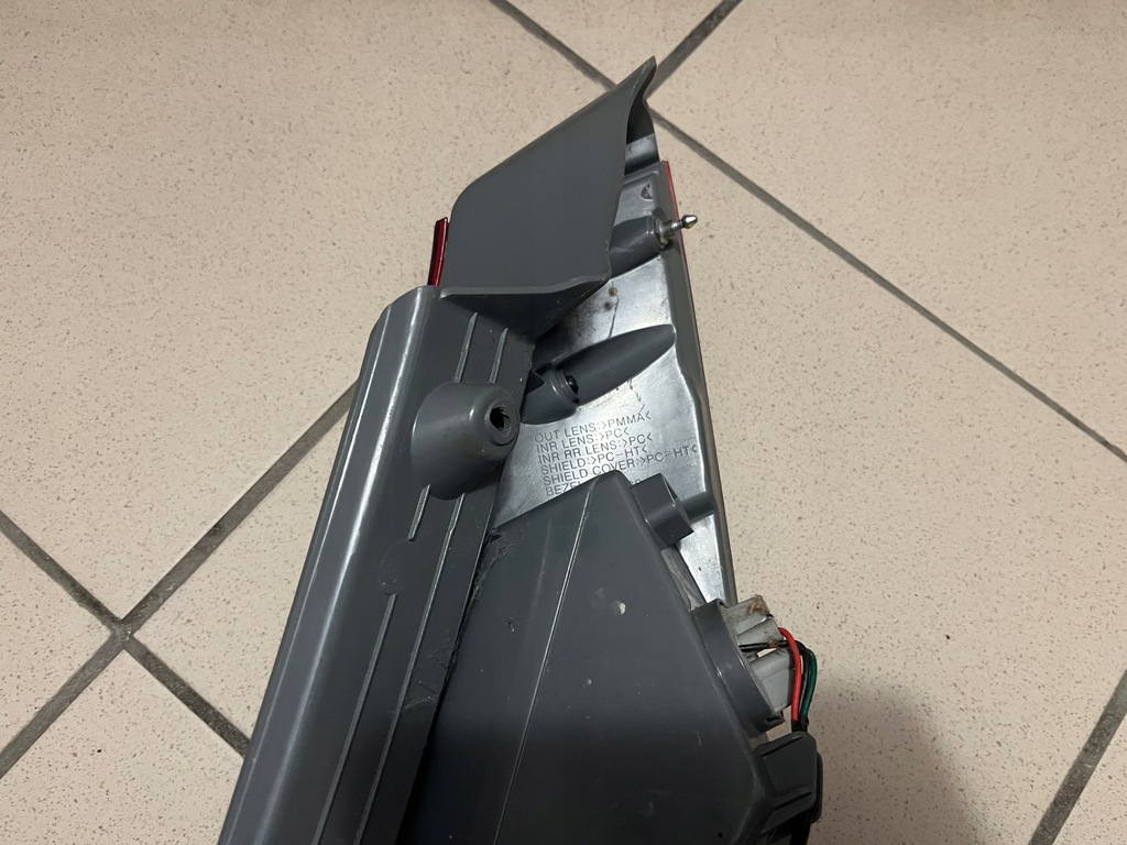 фото №10, Hyundai i30 i 1 kombi 07- лампа задня задня ліва