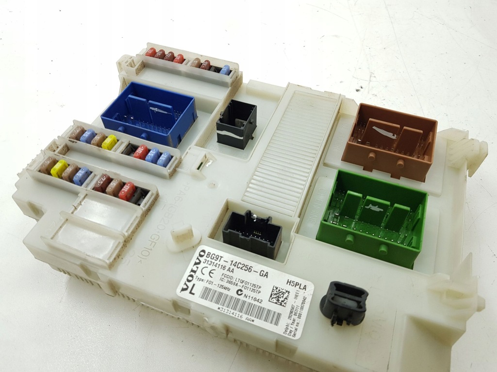 фото №5, Volvo xc60 2011 рамка / модуль предохранителей