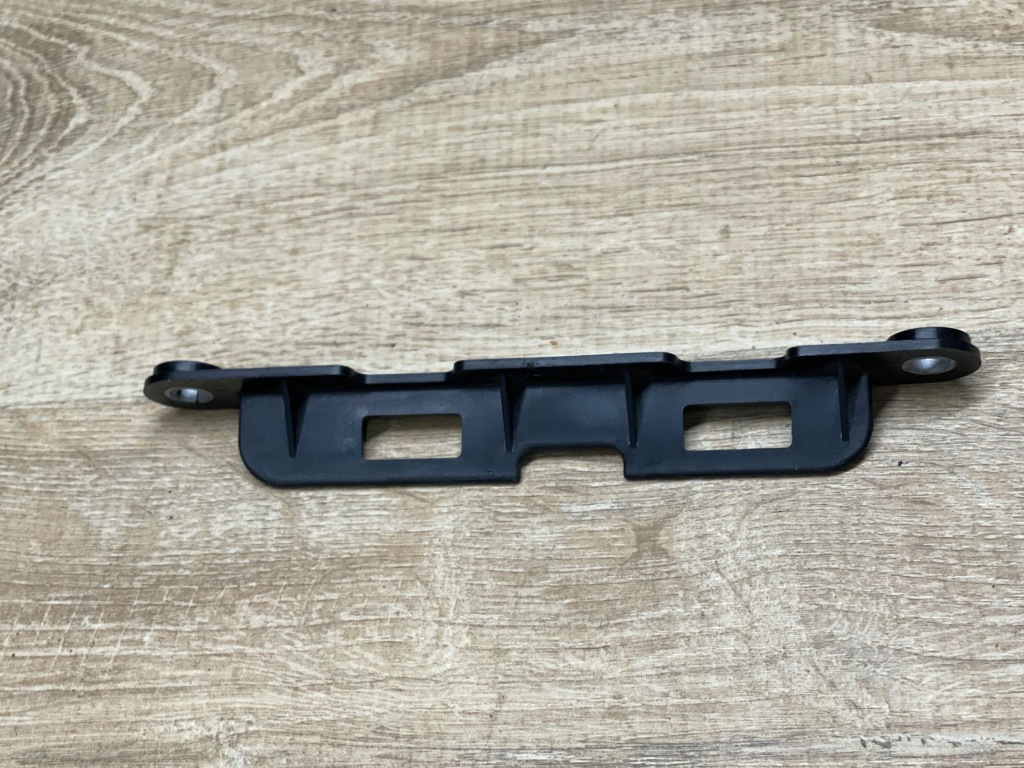 Кронштейн кронштейн радіатора паливної  range rover sport l494 cpla9c131aa Ціна