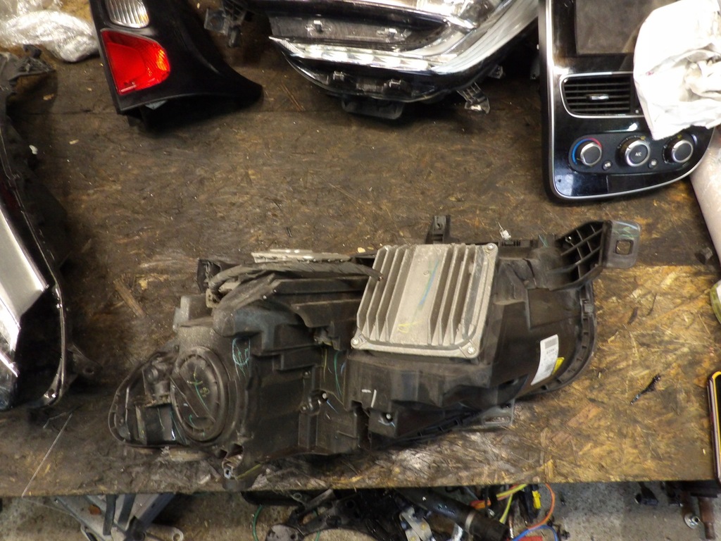 фото №9, Лампи лампа перед передні a1668202259 a1668202359