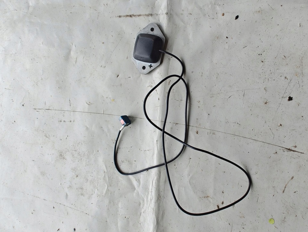 фото №1, Jeep grand cherokee wj 03-04 r антена радіо