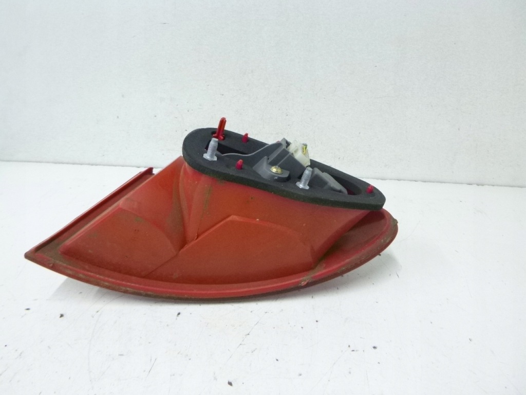 фото №5, Лампа задня alfa romeo 147 3d 2003r.