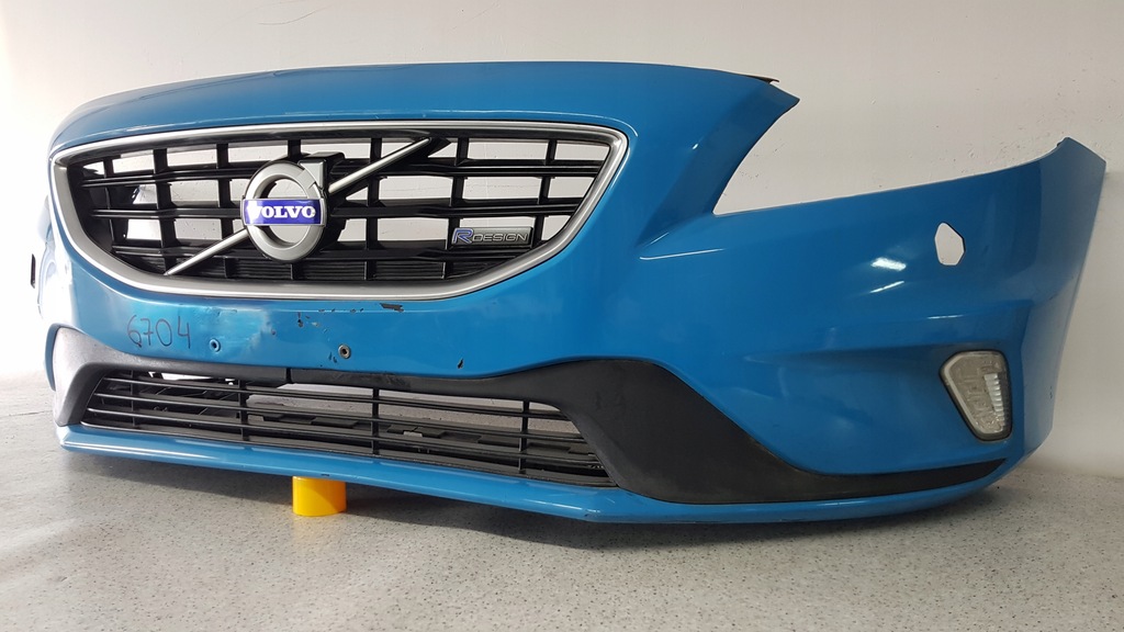 фото №3, Volvo v40 r-design 2012 - бампер перед 6704