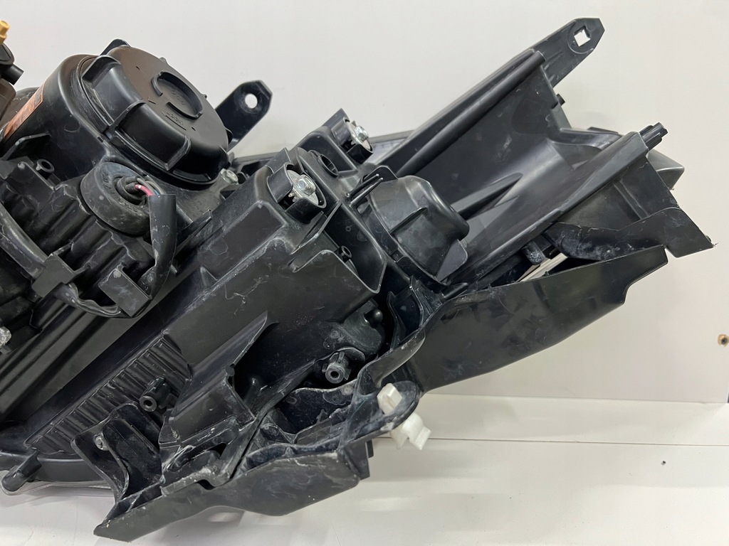 фото №9, Лампа передняя правая peugeot 4007 ксенон