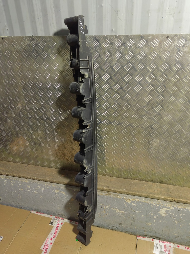 фото №1, Направляющая бампера задняя 8200150631 renault kangoo i