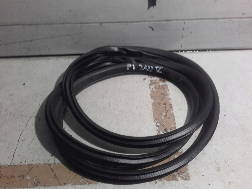 фото №1, Honda jazz v прокладка двері правий задня 20-