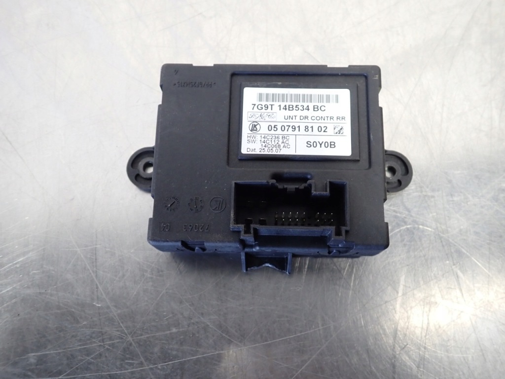 Купити Модуль дверей ford s-max 1