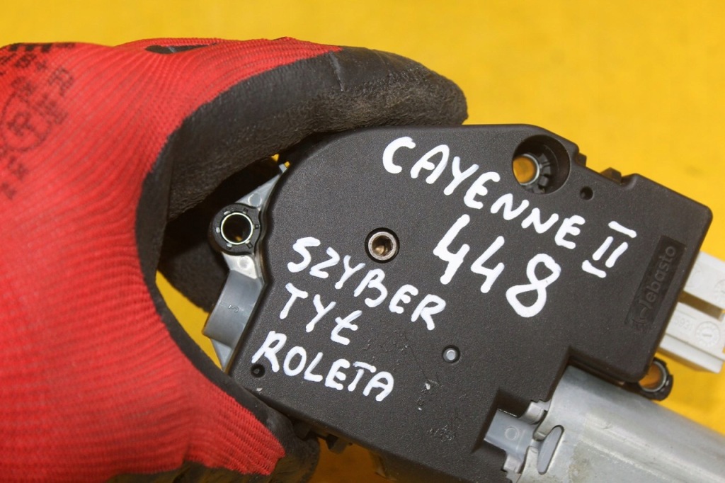 фото №8, Моторчик люк панорами задня шторка porsche cayenne ii a6 c7 1733220a