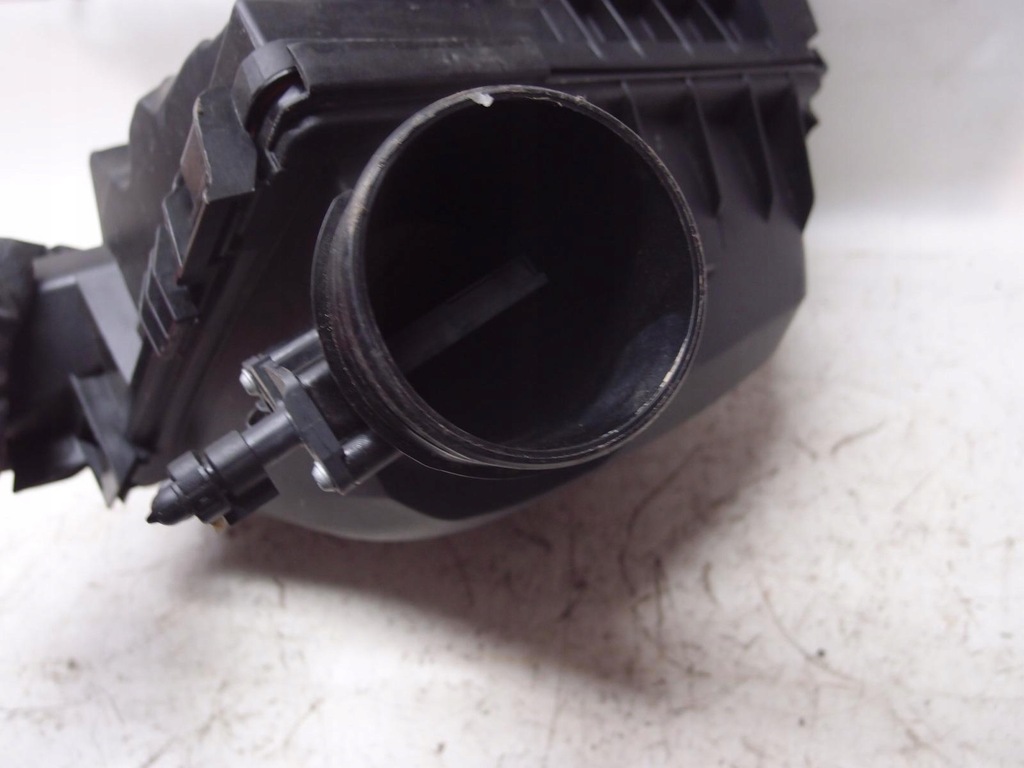 фото №14, Корпус фильтра воздуха bmw x1 u11 8472015