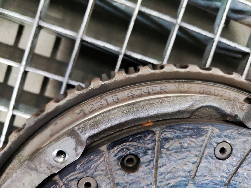 фото №6, Сцепление полный колесо двухмассовый 302053062r dacia duster ii 1.2 tce