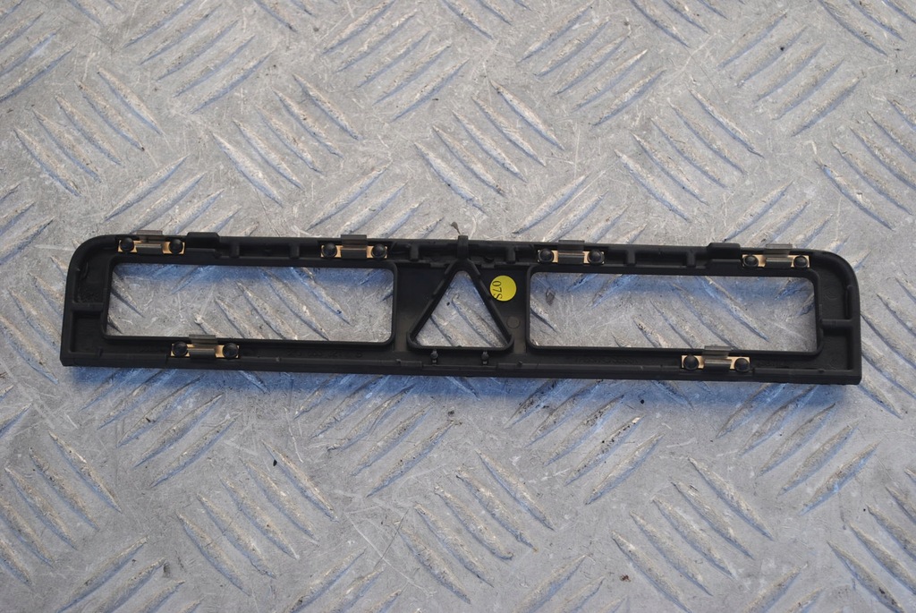 фото №5, Рамка заглушка консоли 1 din audi a3 8p