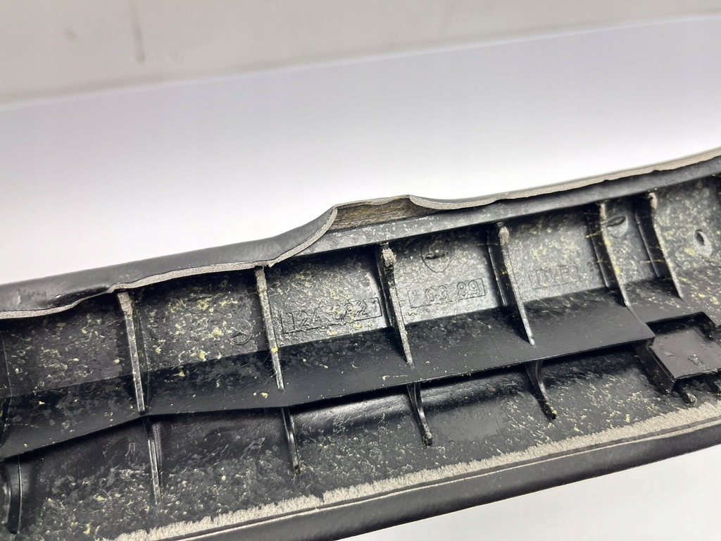 фото №15, Обшивка захист стійка a ліва чорні mercedes w124 sedan kombi 1246920389