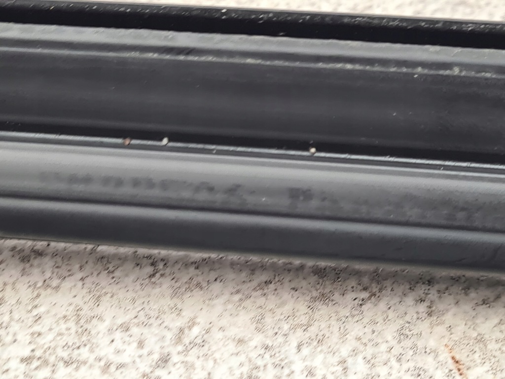 фото №11, Toyota verso молдинг прокладка кровельная левая