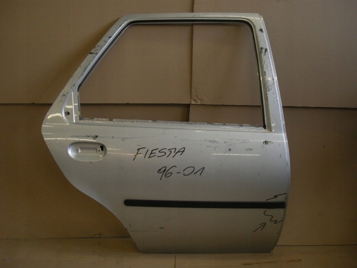 фото №1, Ford fiesta 1996 дверь правое задняя