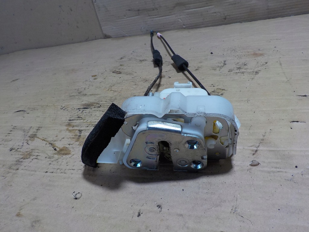 фото №1, Forester iii замок дверь правый задняя