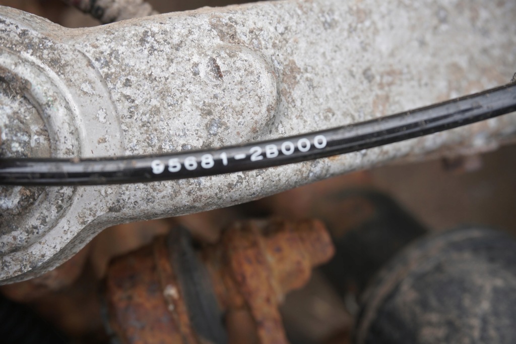 фото №10, Hyundai santa fe ii балка підвіска заднього важіль поворотний кулак 2008rok