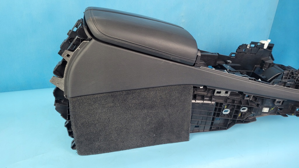 фото №12, Bmw x6 iii g06 20r туннель средний подлокотник 9495661 9399806