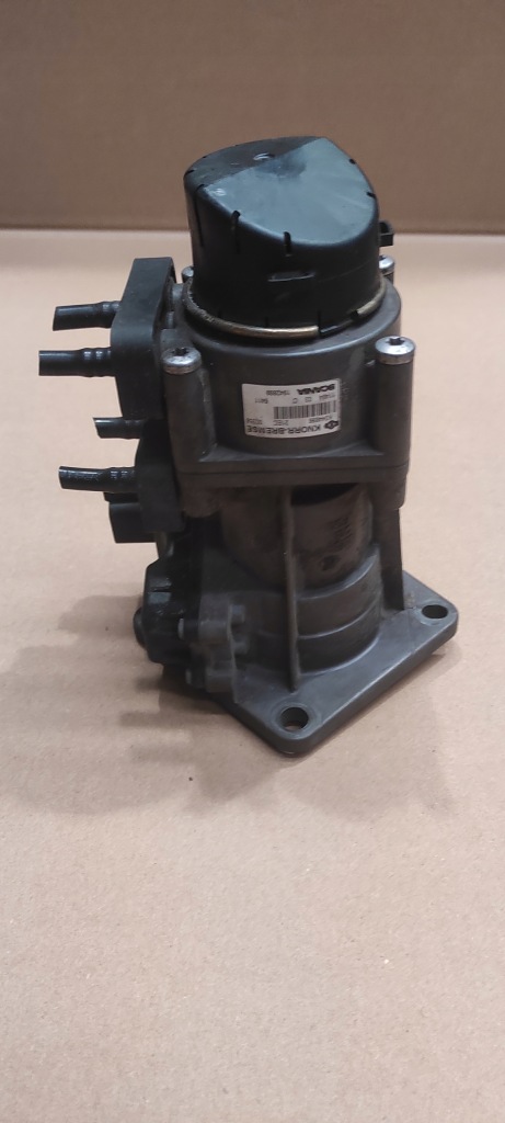 фото №3, Клапан главный тормоза тормозной scania r