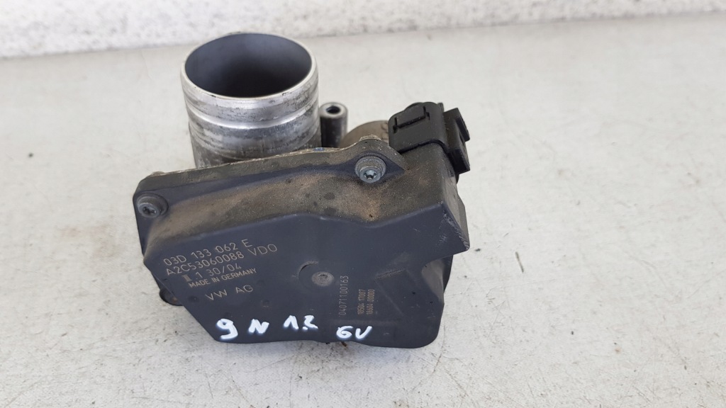 фото №1, Дросельна заслінка vw polo 9n 1.2 6v