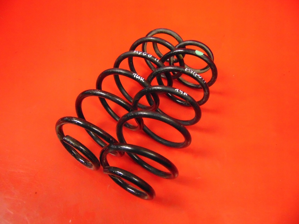 фото №1, Toyota aygo ii c1 ii 108 пружины подвеска задняя