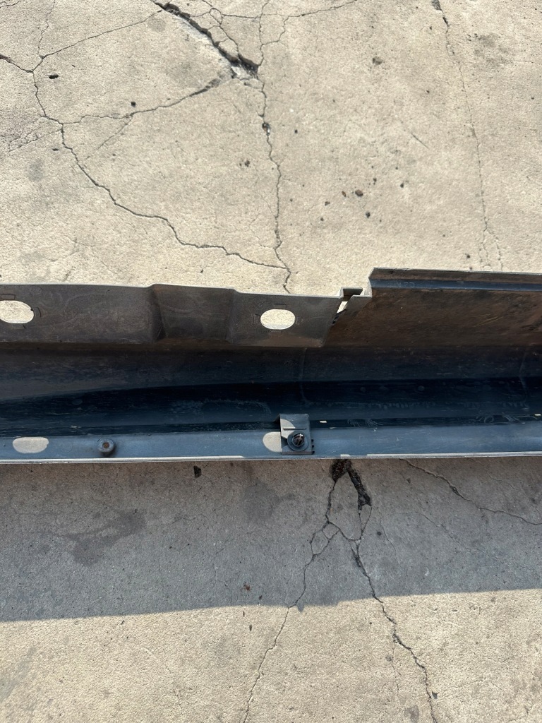 фото №8, Toyota avensis t29 поріг молдинг поріг права 75851-05050