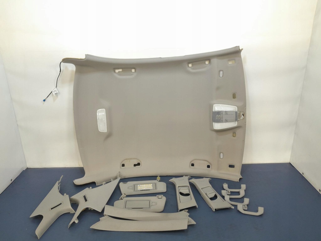 фото №1, Mercedes c w204 потолок козырьки ручки