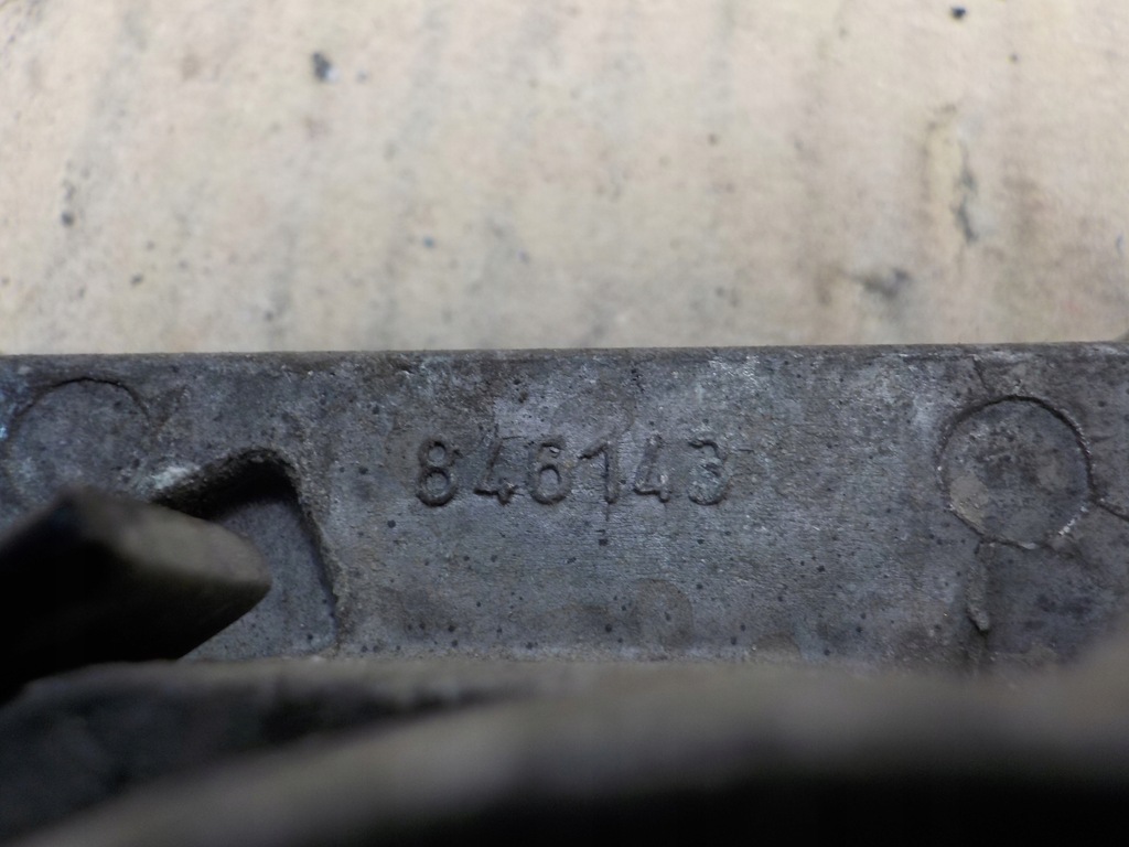 фото №7, Volvo v40 cross country 2014r 1.6d 115km натяжитель ремень клиновой