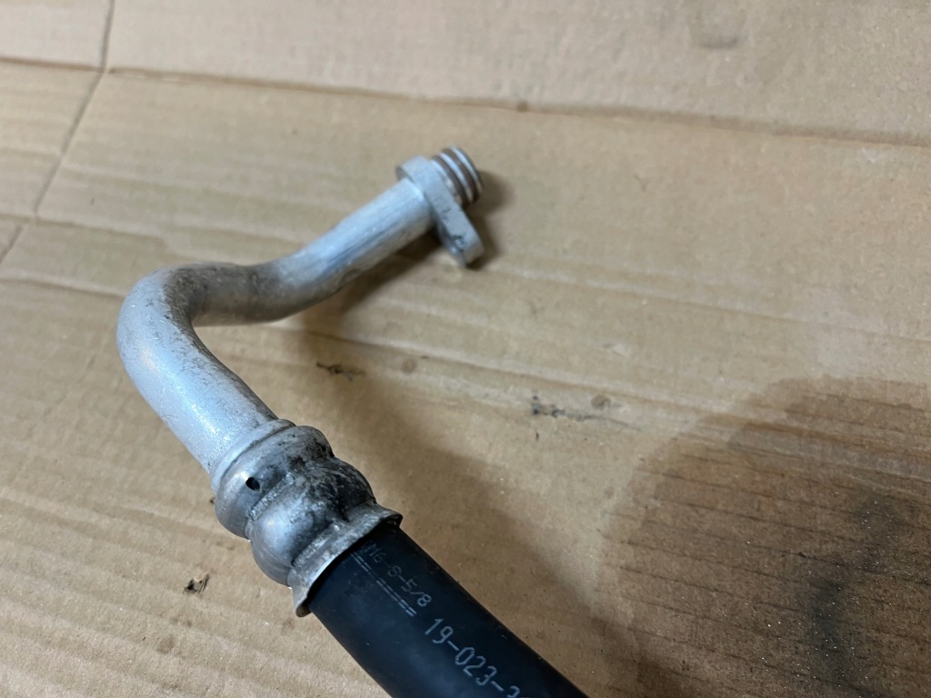 Peugeot 308 t9 1.5 hdi bluehdi патрубок шланг трубка кондиціонера оригінал euro Ціна