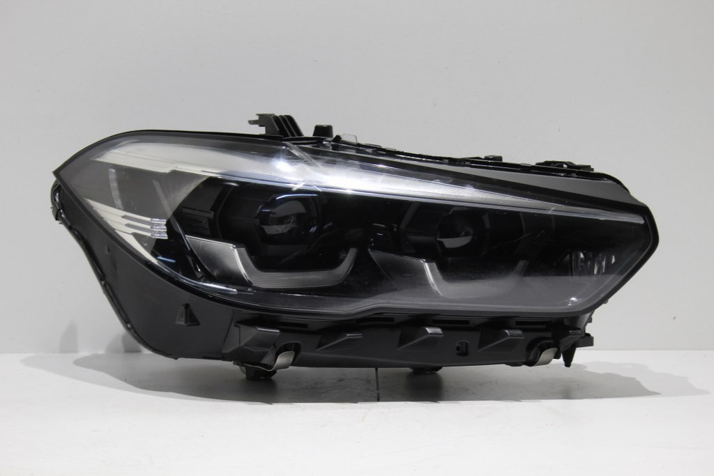 Купить Bmw x5 g05 full led правый фара правый  идеальное состояние