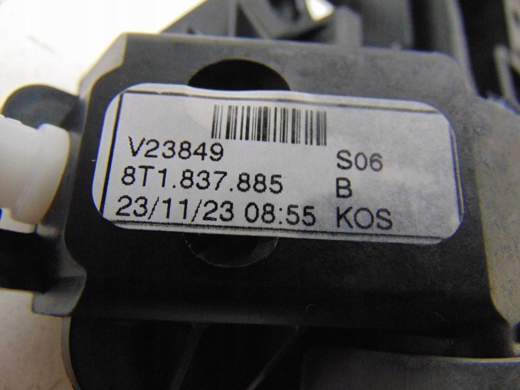 фото №13, Кронштейн кронштейн ручка audi a5 8t01837885