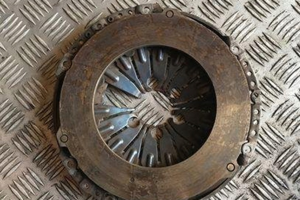 фото №13, Комплект сцепления vw passat variant b6 3c5 03l105266bs 2.0l дизель 103kw