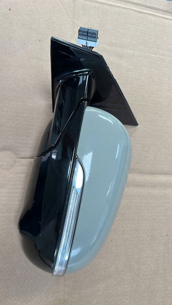 фото №1, Kia sorento 2016- зеркало левая 19 pin