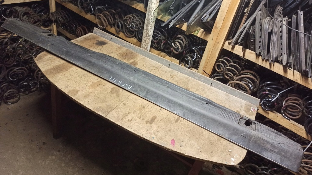 фото №1, Молдинг накладка поріг права alfa romeo 166