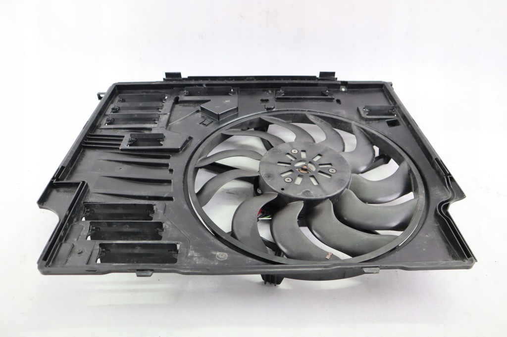 Вентилятор радіатор bmw 2 u06 u10 u11 mini u25 400 watt дизель 5a512c8 Доставка