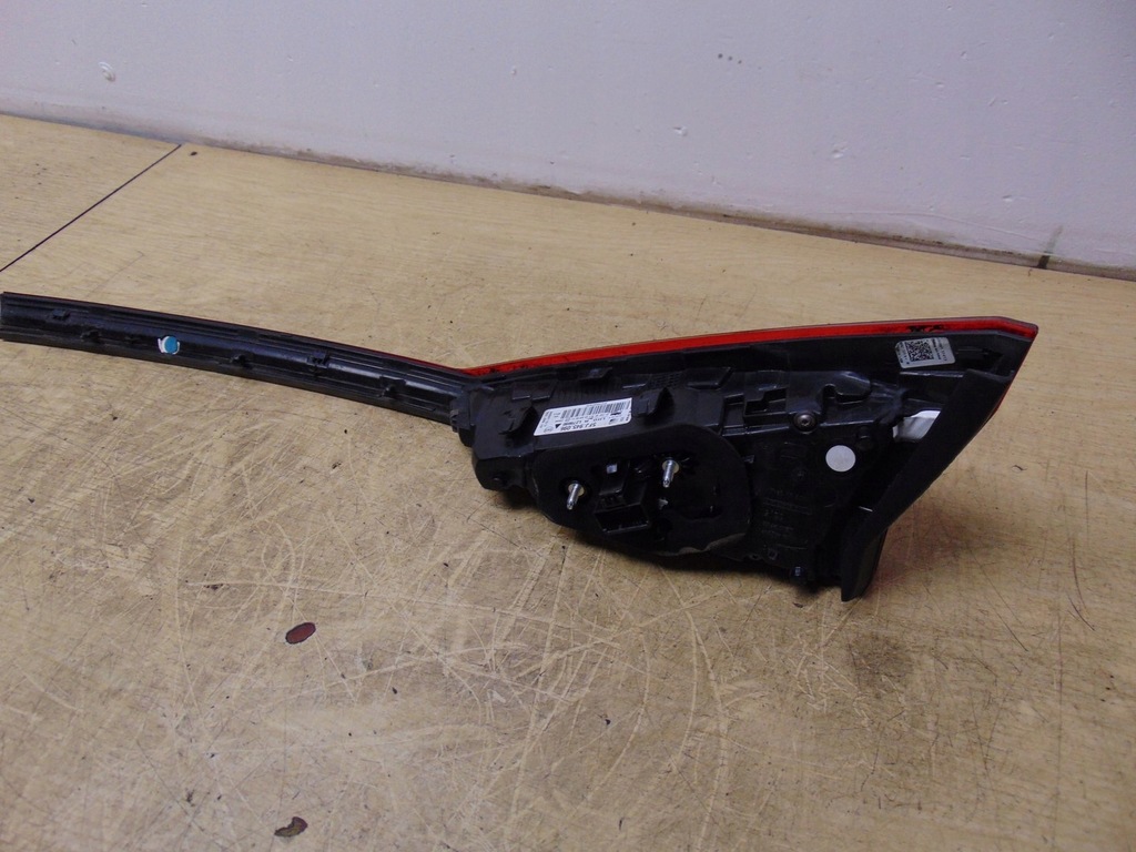 фото №12, Лампа правая задняя seat tarraco 5fj945096 europa