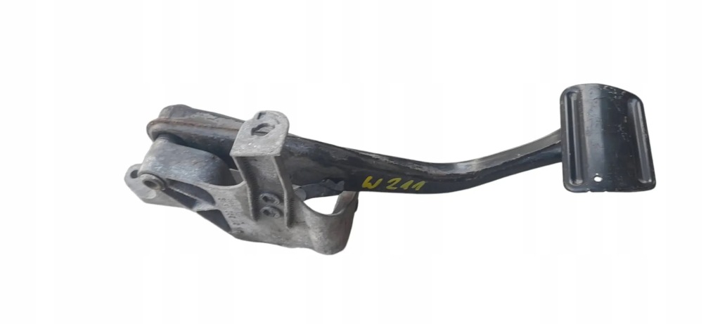 фото №1, Педаль тормоза mercedes w211 автоматическая коробка передач a2112901519