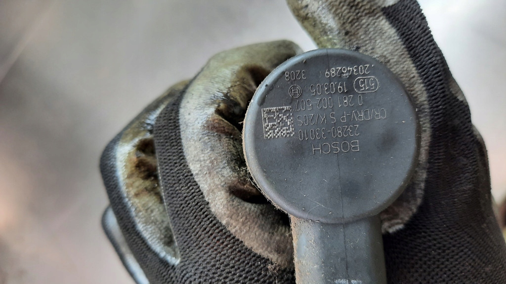 фото №8, Молдинг впрыскная 23810-33020 toyota corolla e12 1.4 d4d