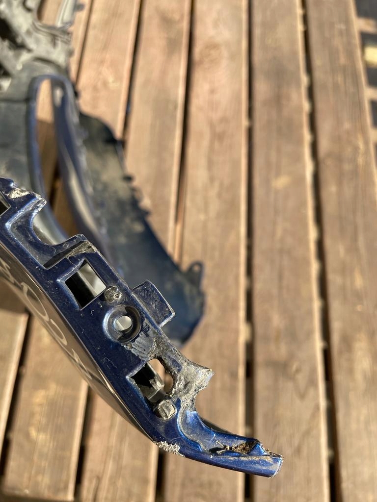 фото №8, Бампер перед передний mercedes c-klasa w205 pdc