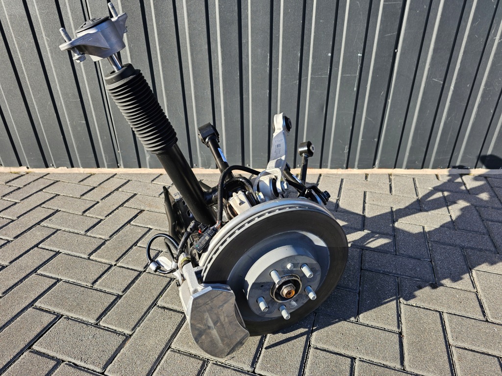 фото №1, Tesla model y juniper performance поворотний кулак ступиця задня права awd