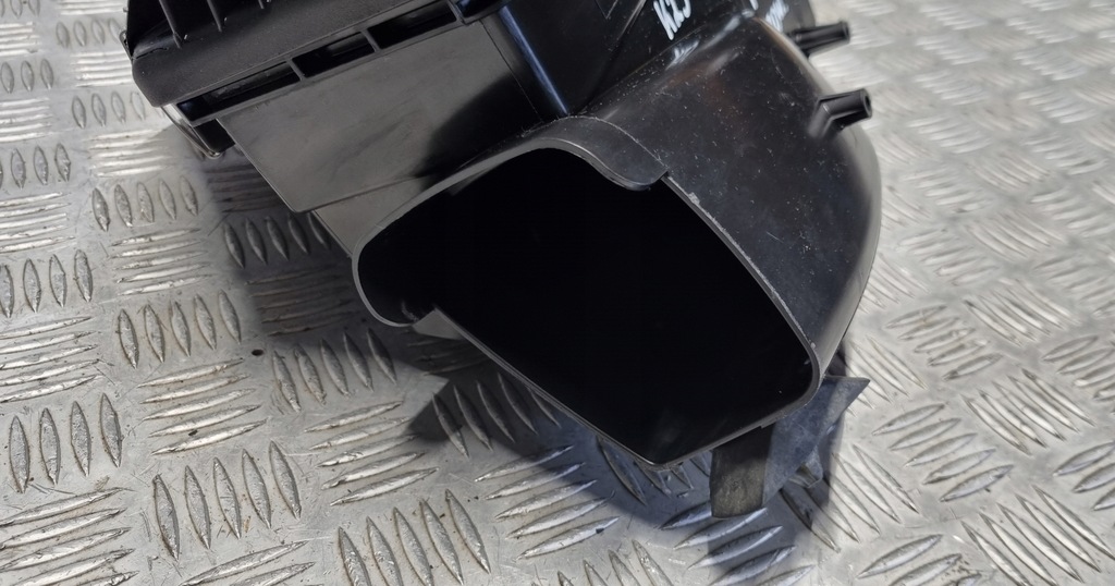 фото №10, Bmw g20 g21 корпус фильтра воздуха 8580426