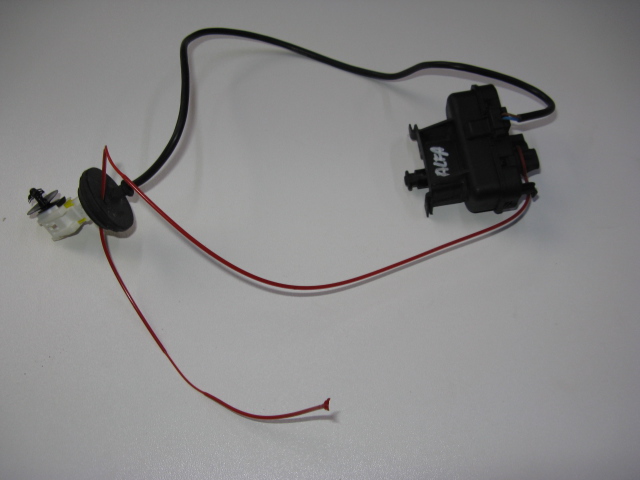 фото №1, Привод крышка заливной топлива alfa romeo giulietta