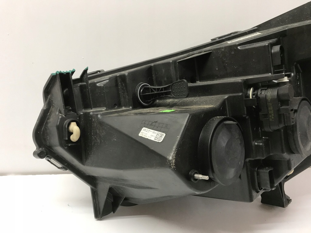 фото №11, Renault master iv iii lift 19- лампа передняя правая перед 260105567r