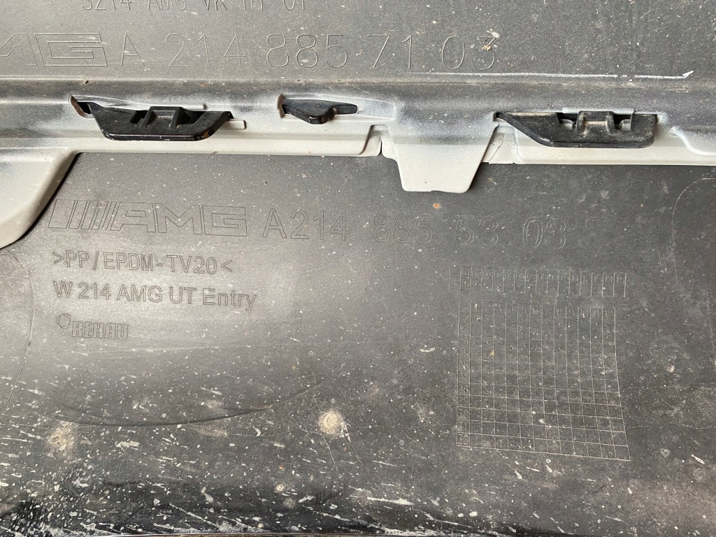 Mercedes 214 e klasa amg 5.3 бампер спойлер хром задній 2148857103 оригінал Недорого