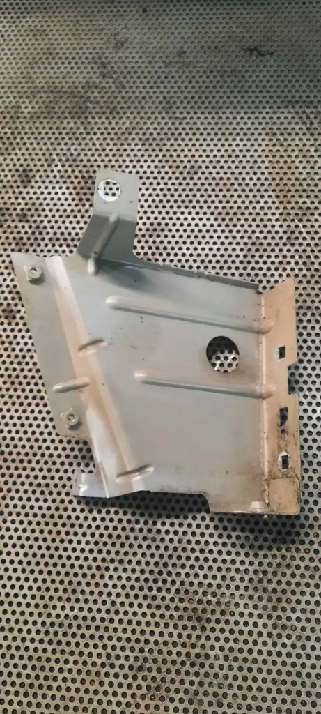 фото №1, Кронштейн крыла master 631230296r