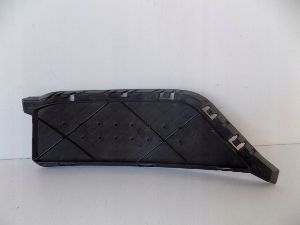 Bmw x1 e84 решётка бампера правая - 3885 Киев