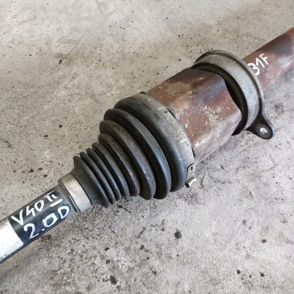 Volvo v40 2 2,0d 2014 привідний вал права довга p31325962 Недорого