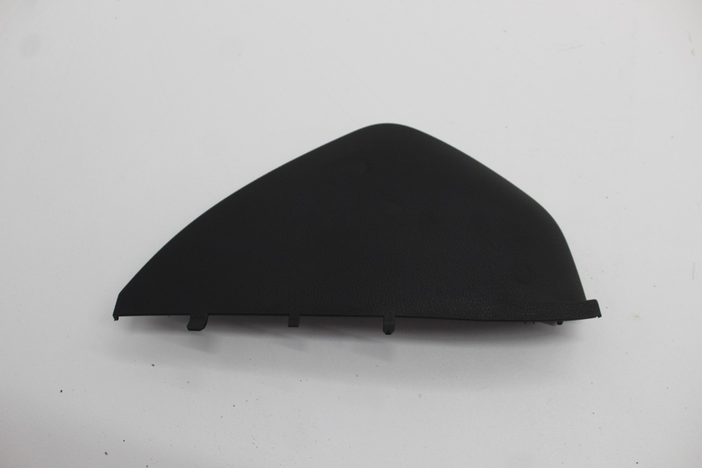 фото №1, Audi q7 4m защита заглушка панели правая 4m8857086